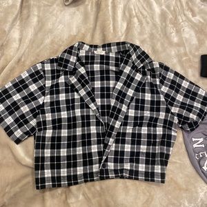 Brandy Melville crop shirt